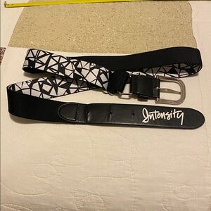 Black and White Baseball Stretch Belt 43”